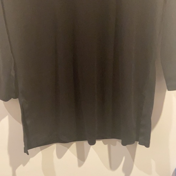 Black 3/4 sleeve long blouse - Picture 2 of 3